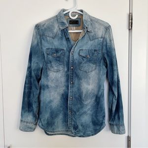 LIKE NEW GUESS Button Down Shirt Men Size XS EUC